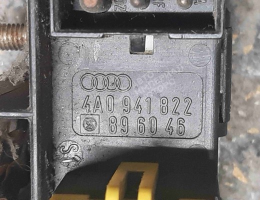 Блок предохранителей Audi A6 C4 (4A) 1994-1997  Audi A6 A6 C4 (4A) 1994-1997
