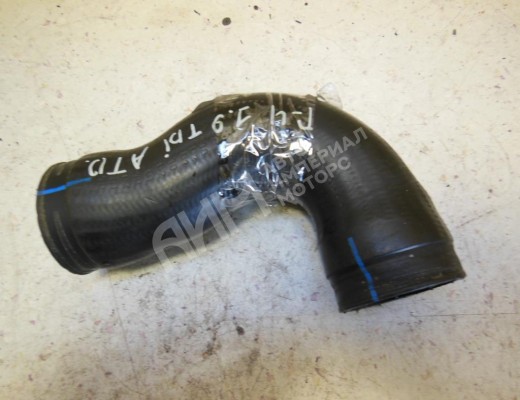 Патрубок интеркулера Volkswagen Golf IV (1J) 1997-2004  Volkswagen Golf Golf IV (1J) 1997-2004
