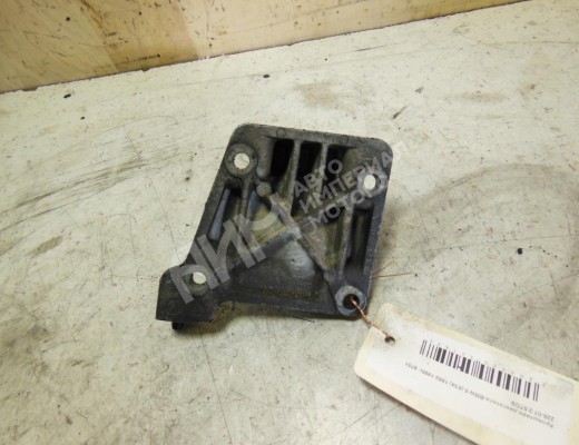Кронштейн двигателя BMW 5-Series (E39) 1995-2000  BMW 5-Series 5-Series (E39) 1995-2000
