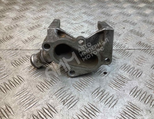 Фланец (тройник) системы охлаждения Ford Focus II 2005-2008  Ford Focus Focus II 2005-2008