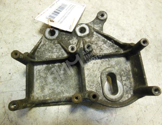 Кронштейн Renault Espace III 1996-2002  Renault Espace Espace III 1996-2002