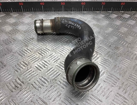 Патрубок интеркулера Volkswagen Touareg I (7L) 2002-2006  Volkswagen Touareg Touareg I (7L) 2002-2006