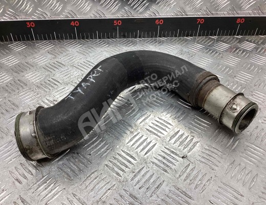 Патрубок интеркулера Volkswagen Touareg I (7L) 2002-2006  Volkswagen Touareg Touareg I (7L) 2002-2006