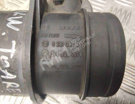 Расходомер воздуха Volkswagen Touareg I (7L) 2002-2006  Volkswagen Touareg Touareg I (7L) 2002-2006