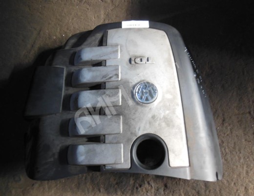Декоративная крышка двигателя Volkswagen Touareg I (7L) 2002-2006  Volkswagen Touareg Touareg I (7L) 2002-2006