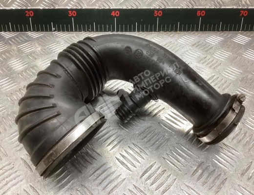Патрубок воздушного фильтра Mercedes C (W203) 2000-2004  Mercedes C C (W203) 2000-2004