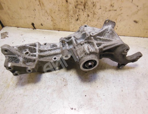 Кронштейн генератора Volkswagen Passat B5 (3B) 1996-2000  Volkswagen Passat Passat B5 (3B) 1996-2000