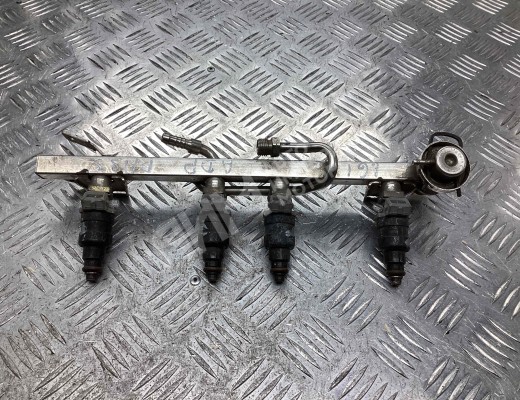 Форсунка Volkswagen Passat B5 (3B) 1996-2000  Volkswagen Passat Passat B5 (3B) 1996-2000