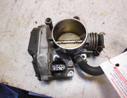 Заслонка дроссельная Volkswagen Passat B5 (3B) 1996-2000  Volkswagen Passat Passat B5 (3B) 1996-2000