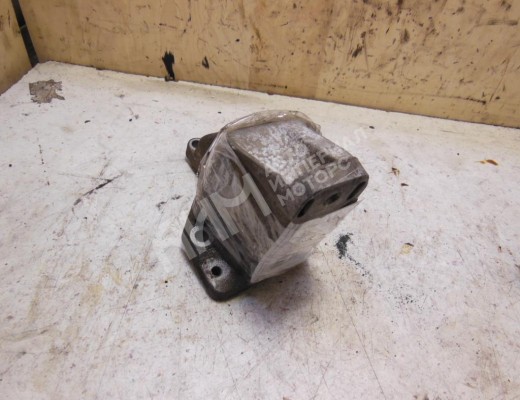 Кронштейн двигателя Audi A4 B5 (8D) 1994-1999  Audi A4 A4 B5 (8D) 1994-1999