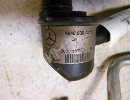 Трубка кондиционера Mercedes C (W203) 2000-2004  Mercedes C C (W203) 2000-2004