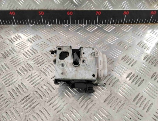 Замок двери передней правой Audi A6 C4 (4A) 1994-1997  Audi A6 A6 C4 (4A) 1994-1997