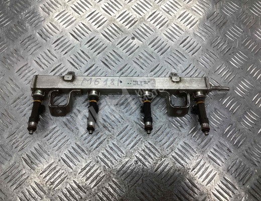 Форсунка Mazda 6 I (GG) 2005-2007 рестайлинг  Mazda 6 6 I (GG) 2005-2007 рестайлинг