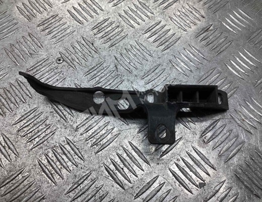 Крепление фары правой Volkswagen Touareg I (7L) 2002-2006  Volkswagen Touareg Touareg I (7L) 2002-2006