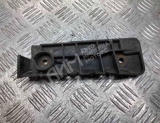 Кронштейн крепления бампера переднего Audi A4 B6 (8EC, 8E5) 2000-2004  Audi A4 A4 B6 (8EC, 8E5) 2000-2004