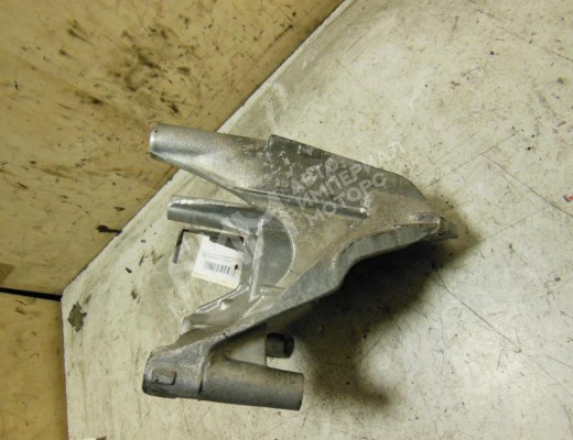 Кронштейн двигателя Volkswagen Touareg I (7L) 2002-2006  Volkswagen Touareg Touareg I (7L) 2002-2006