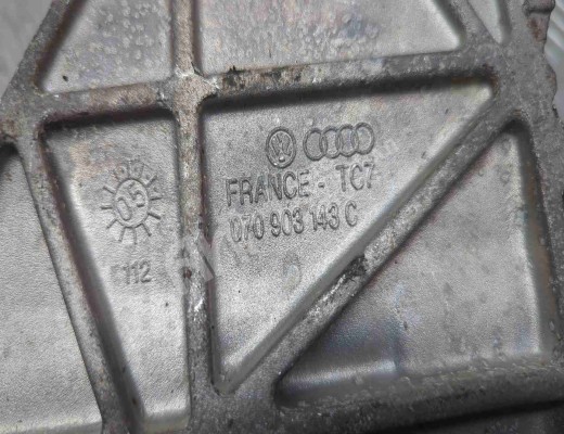 Кронштейн генератора Volkswagen Touareg I (7L) 2002-2006  Volkswagen Touareg Touareg I (7L) 2002-2006