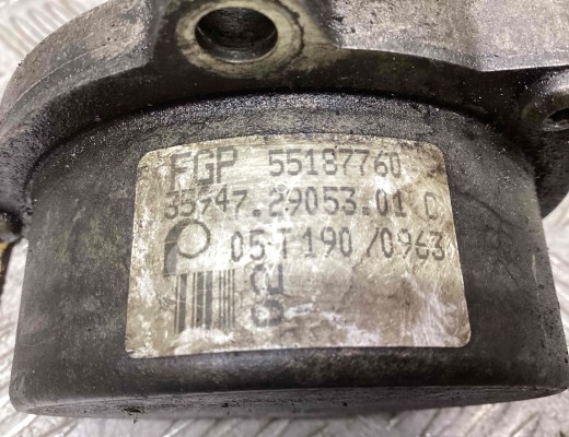 Насос вакуумный Opel Vectra C 2005-2009 рестайлинг  Opel Vectra Vectra C 2005-2009 рестайлинг