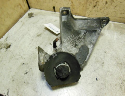 Кронштейн двигателя Audi A6 C4 (4A) 1994-1997  Audi A6 A6 C4 (4A) 1994-1997
