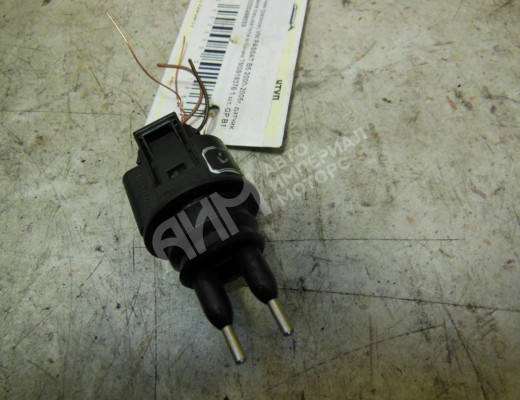 Датчик (прочие) Volkswagen Passat B5 (3B) 1996-2000  Volkswagen Passat Passat B5 (3B) 1996-2000