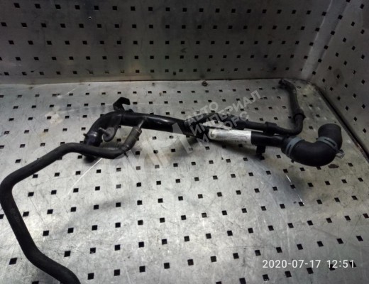 Трубка охлаждающей жидкости металлическая Volkswagen Passat B5+ (3B) 2000-2005 рестайлинг  Volkswagen Passat Passat B5+ (3B) 2000-2005 рестайлинг