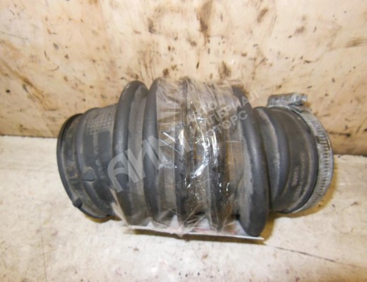 Патрубок впускного коллектора Ford Focus II 2005-2008  Ford Focus Focus II 2005-2008