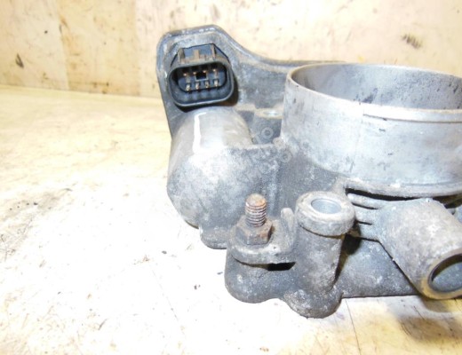 Заслонка дроссельная Opel Vectra C 2002-2005  Opel Vectra Vectra C 2002-2005