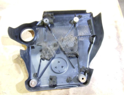 Декоративная крышка двигателя Volkswagen Golf IV (1J) 1997-2004  Volkswagen Golf Golf IV (1J) 1997-2004