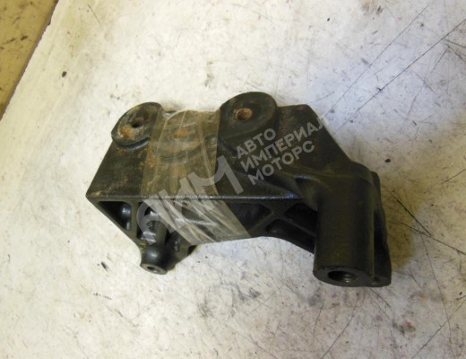 Кронштейн двигателя Opel Vectra C 2005-2009 рестайлинг  Opel Vectra Vectra C 2005-2009 рестайлинг