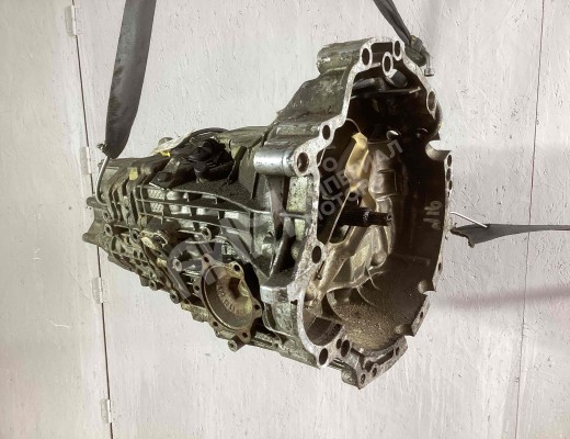 КПП механическая (МКПП) 5-ступенчатая Audi A4 B5 (8D) 1994-1999  Audi A4 A4 B5 (8D) 1994-1999