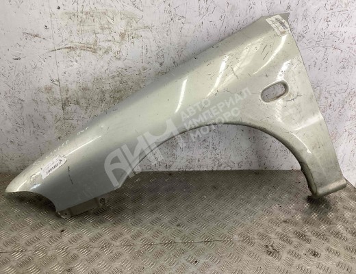 Крыло переднее левое  Mitsubishi Lancer VII 1991-1997