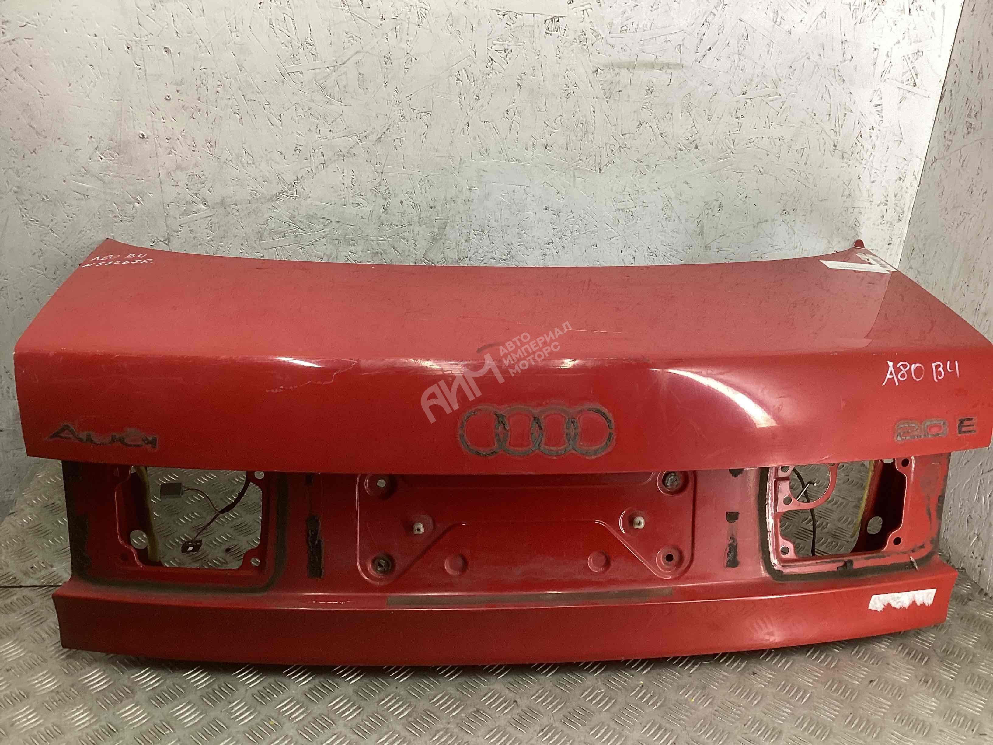 Крышка багажника (дверь 3-5)  Audi 80