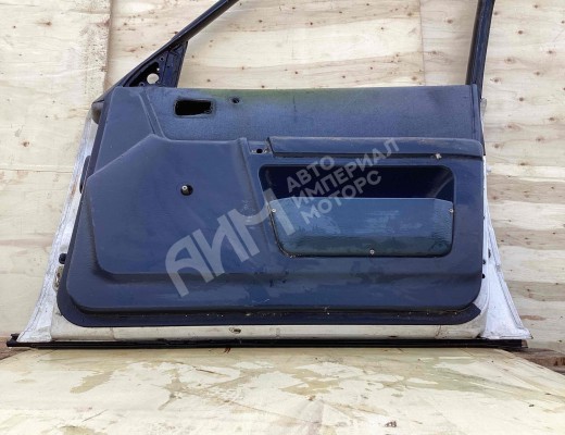 Дверь передняя правая Audi 100 C3 1982-1991  Audi 100 100 C3 1982-1991