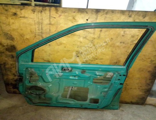 Дверь передняя правая Nissan Serena (C23) 1991-2001  Nissan Serena Serena (C23) 1991-2001