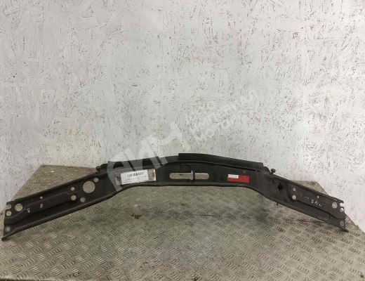 Передняя панель крепления облицовки (телевизор) Audi A6 C4 (4A) 1994-1997  Audi A6 A6 C4 (4A) 1994-1997