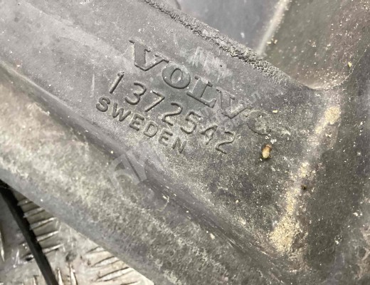 Передняя панель крепления облицовки (телевизор) Volvo 850 1992-1997  Volvo 850 850 1992-1997