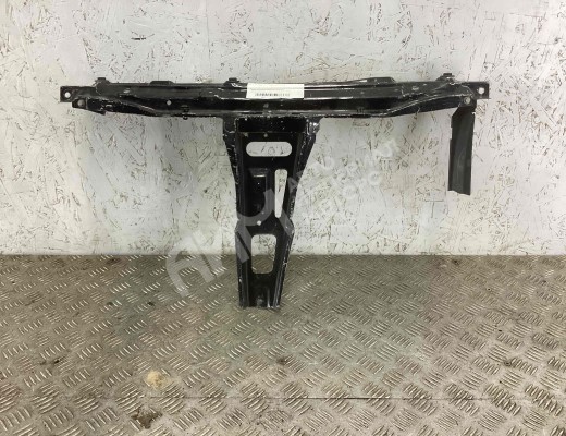 Передняя панель крепления облицовки (телевизор)  Audi 80 B3 (89) 1986-1991