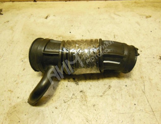 Патрубок впускного коллектора Opel Vectra C 2005-2009 рестайлинг  Opel Vectra Vectra C 2005-2009 рестайлинг