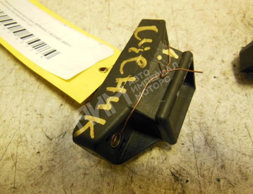 Замок багажника Renault Scenic I (JA) 1999-2003 рестайлинг  Renault Scenic Scenic I (JA) 1999-2003 рестайлинг