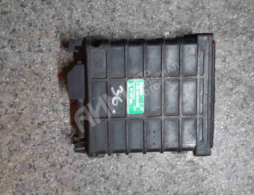 Блок управления двигателем Audi 80 B3 (89) 1986-1991  Audi 80 80 B3 (89) 1986-1991