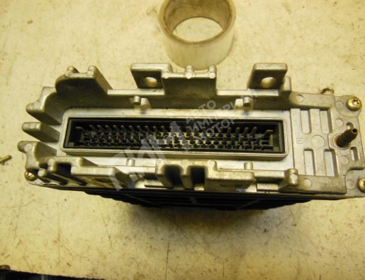 Блок управления двигателем Audi 80 B4 (8C) 1991-1995  Audi 80 80 B4 (8C) 1991-1995