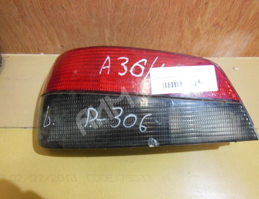 Фонарь задний левый Peugeot 306 1993-2003  Peugeot 306 306 1993-2003