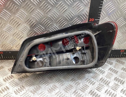 Фонарь задний левый Peugeot 306 1993-2003  Peugeot 306 306 1993-2003