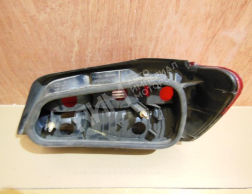 Фонарь задний правый Peugeot 306 1993-2003  Peugeot 306 306 1993-2003