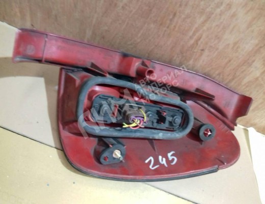 Фонарь задний левый Peugeot 306 1993-2003  Peugeot 306 306 1993-2003