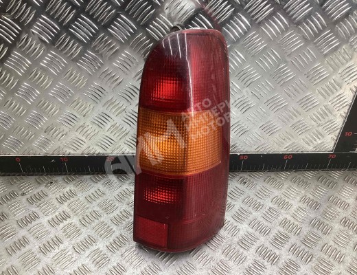 Фонарь задний правый Nissan Serena (C23) 1991-2001  Nissan Serena Serena (C23) 1991-2001