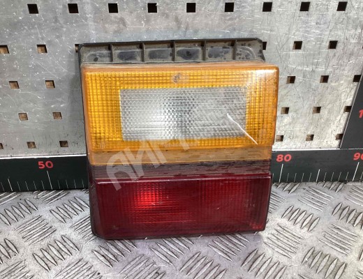 Фонарь крышки багажника правый  Audi 100 C3 1982-1991