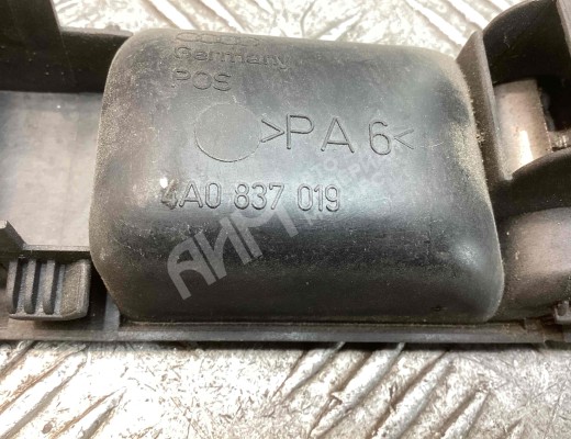 Ручка внутренняя передняя левая Audi A6 C4 (4A) 1994-1997  Audi A6 A6 C4 (4A) 1994-1997
