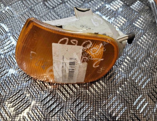 Поворотник левый Volkswagen Polo III (6N/6K) 1994-2002  Volkswagen Polo Polo III (6N/6K) 1994-2002