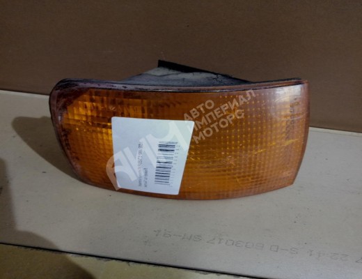 Поворотник правый Volkswagen Passat B3 1988-1993  Volkswagen Passat Passat B3 1988-1993